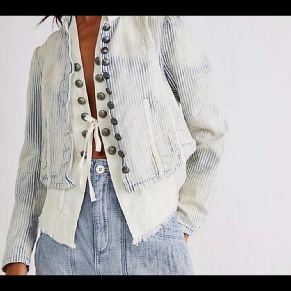 NWT Free People Cassie Bleached Out Indigo Jacket